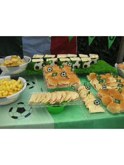 Festa di compleanno calcio  Soccer birthday parties, Soccer theme parties,  Soccer birthday